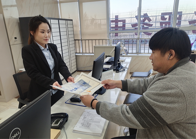 东丽区助力新注册企业树立合规经营理念。受访者供图