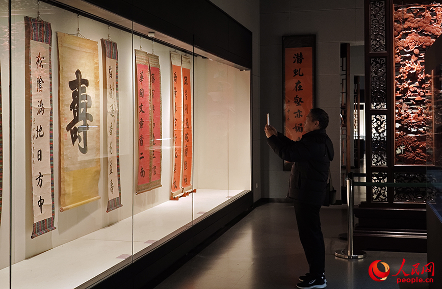 华世奎书法文献精品展亮相天博 将展至2025年1月6日